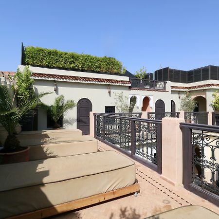 Ambre Epices Medina Riad Marrakesh Buitenkant foto Roof terrace of the Riad