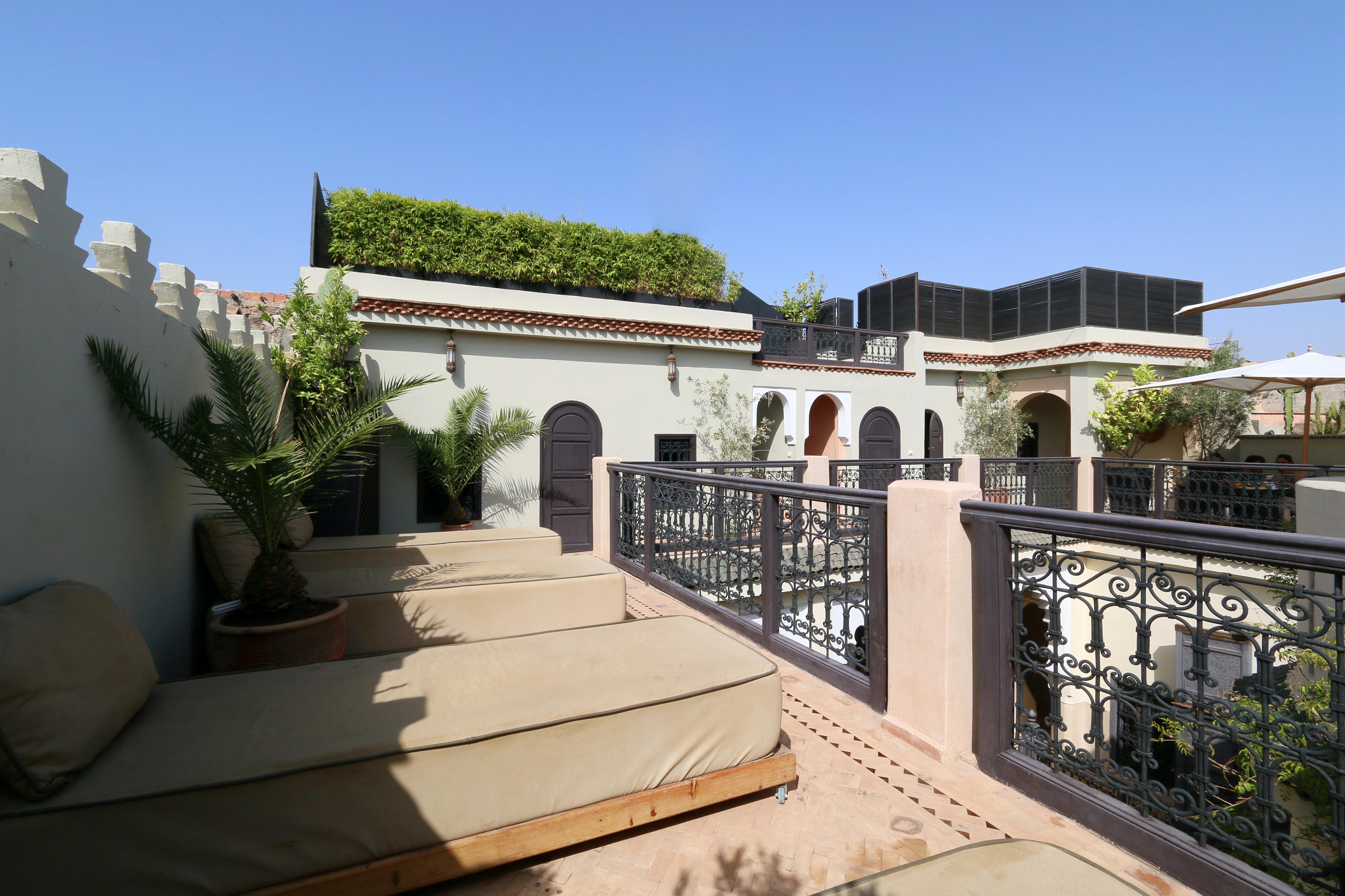 Ambre Epices Medina Riad Marrakesh Buitenkant foto Roof terrace of the Riad