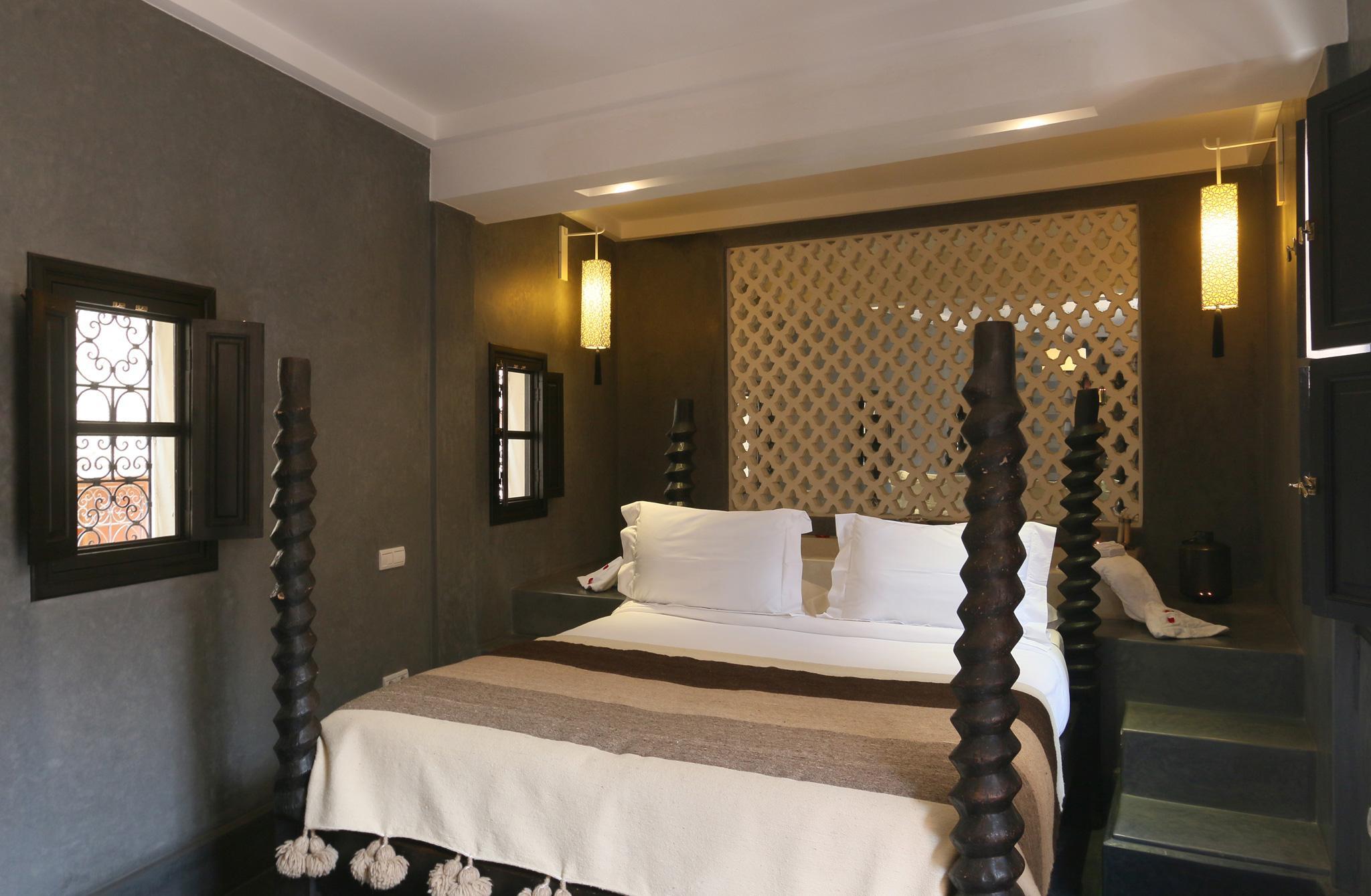 Ambre Epices Medina Riad Marrakesh Buitenkant foto A bedroom at the hotel