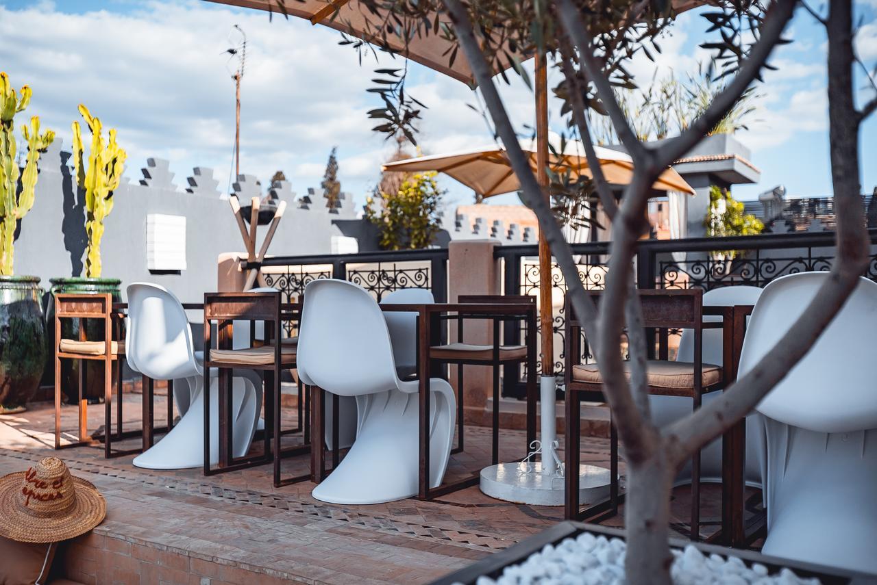 Ambre Epices Medina Riad Marrakesh Buitenkant foto Rooftop bar