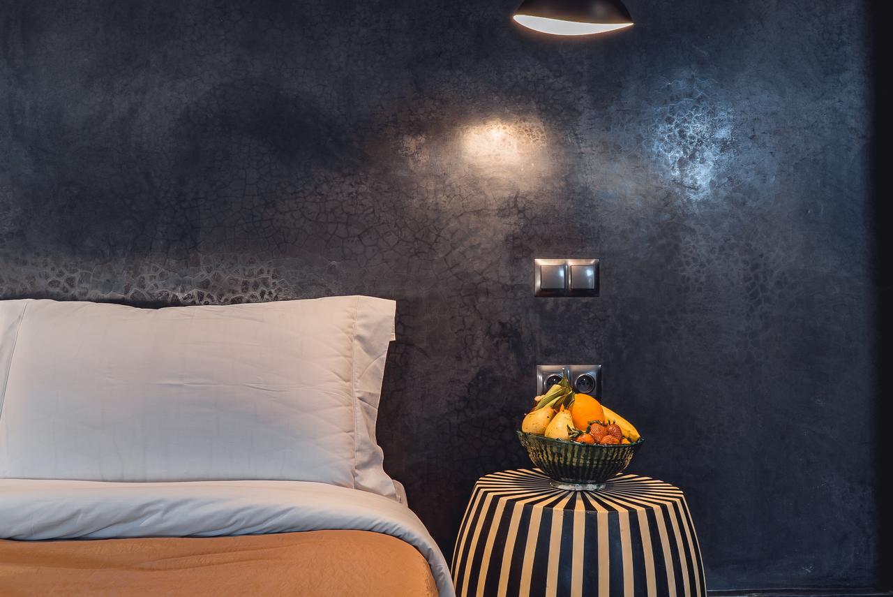 Ambre Epices Medina Riad Marrakesh Buitenkant foto A room at the hotel